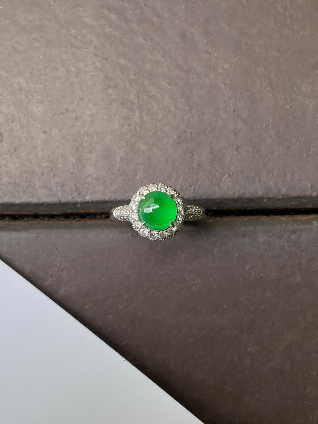 Icy Green Jadeite Cabochon Ring (NJR002)