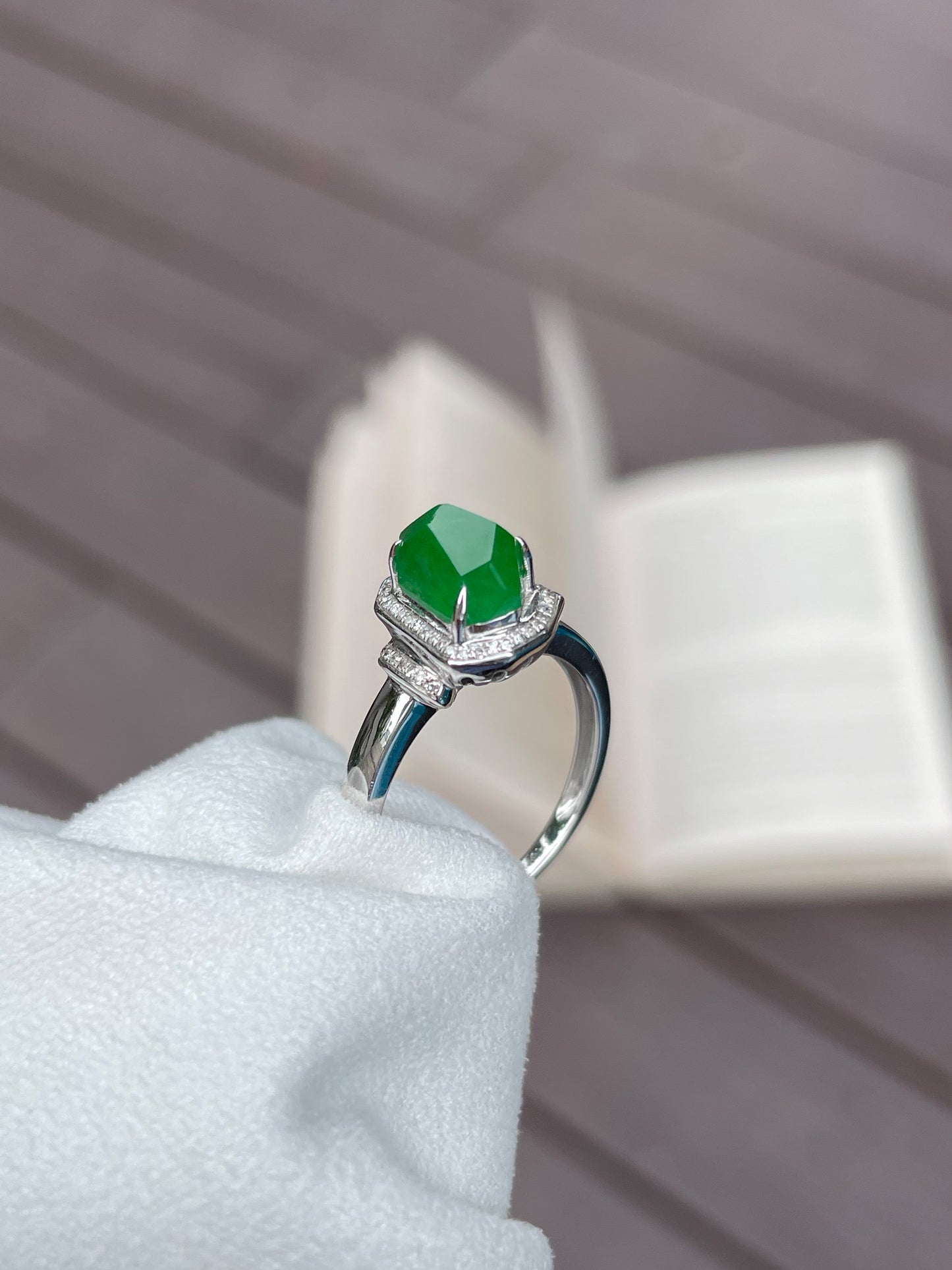 Green Jadeite Ring (NJR012)