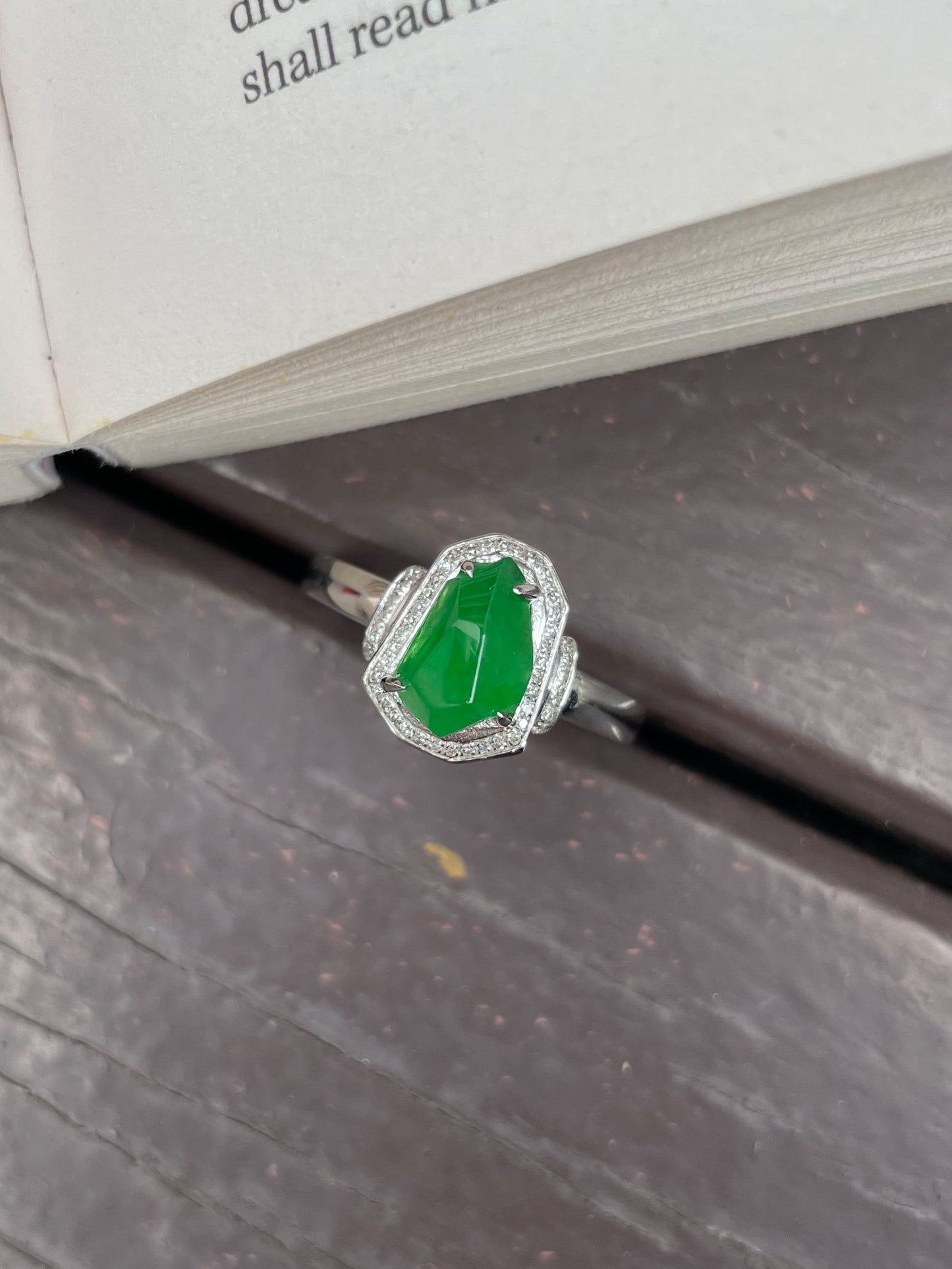 Green Jadeite Ring (NJR012)