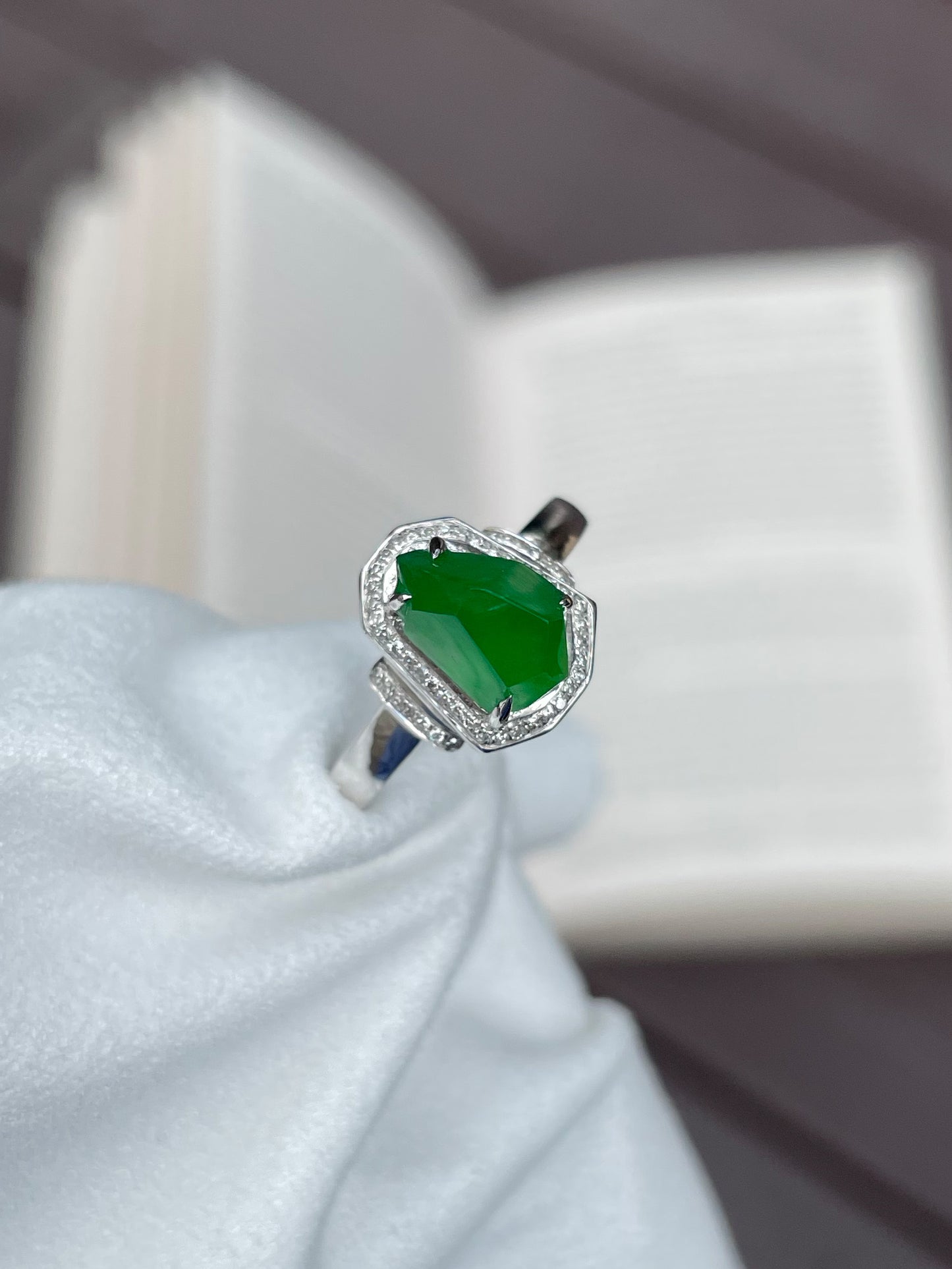 Green Jadeite Ring (NJR012)