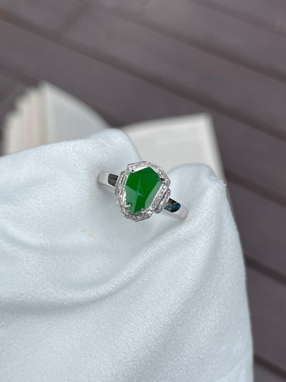 Green Jadeite Ring (NJR012)