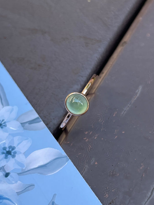 Light Green Jadeite Cabochon Ring (NJR019)