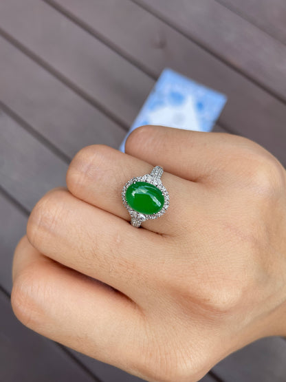 Green Jadeite Cabochon Ring (NJR020)