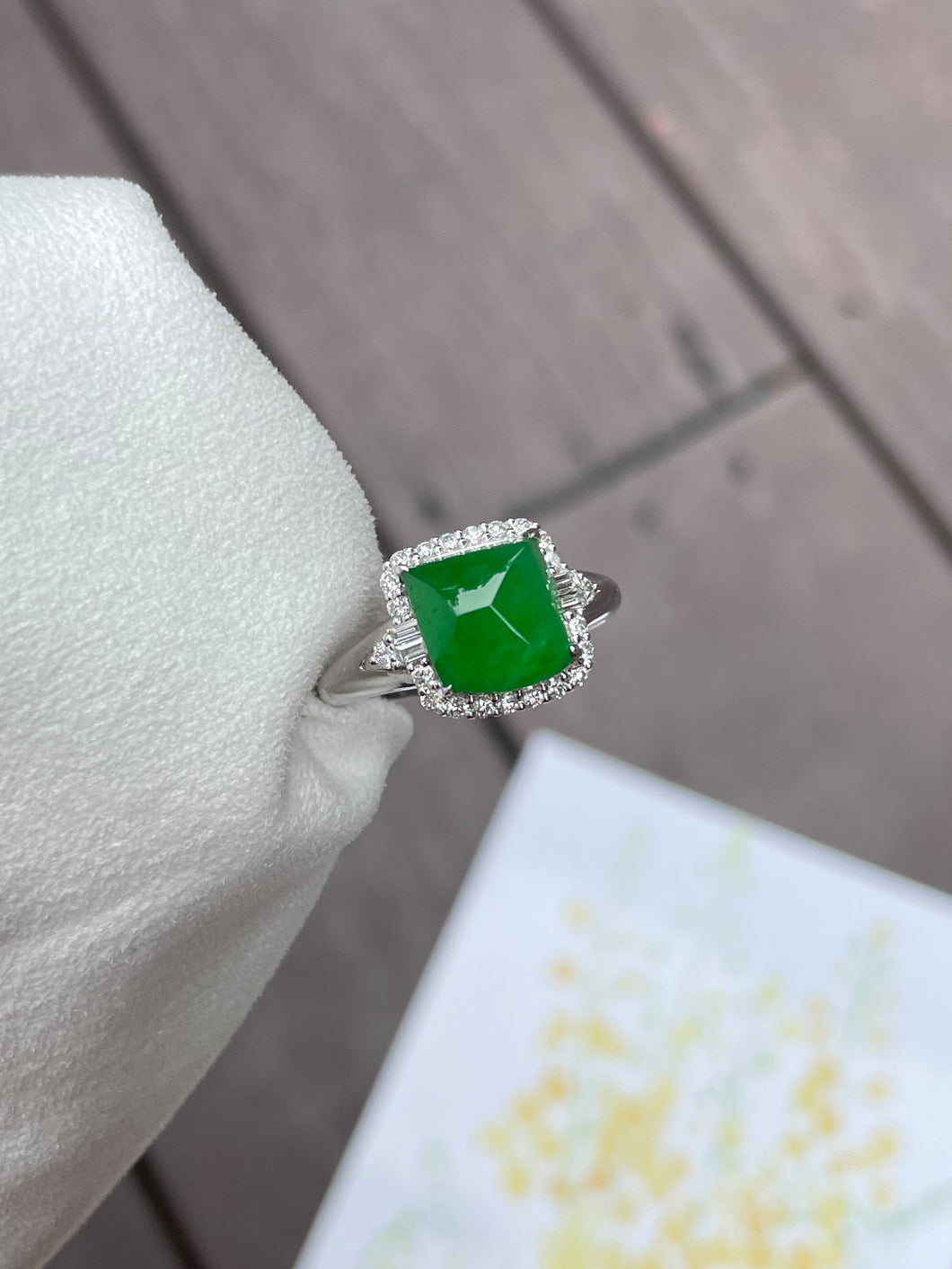 Green Jade Ring - Irregular Cutting (NJR031)