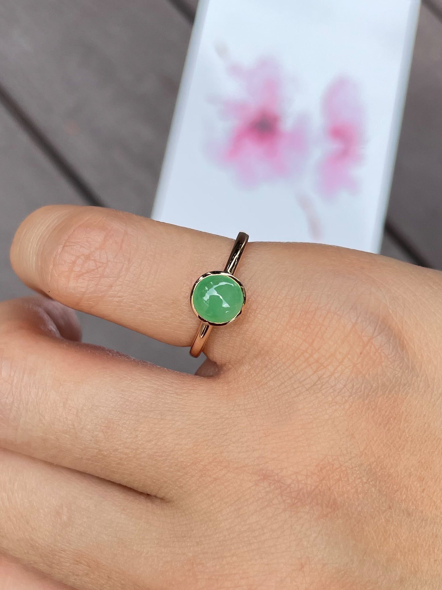 Light Green Jade Cabochon Ring (NJR035)