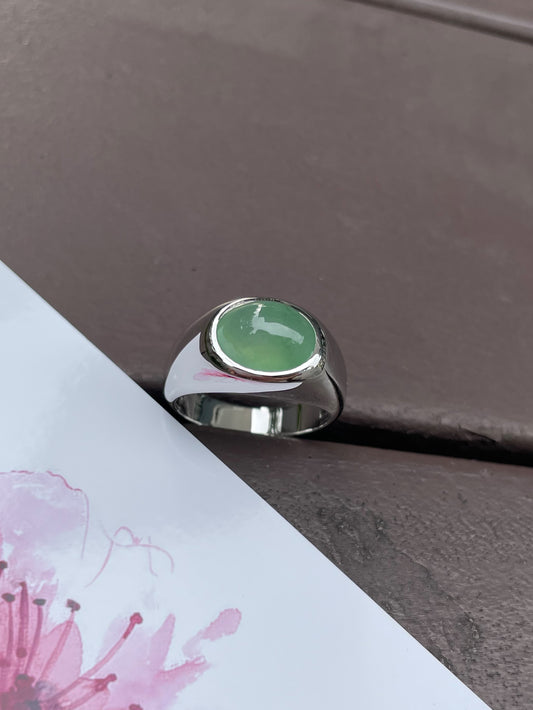 Light Green Jade Cabochon Ring (NJR038)