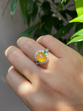 Load image into Gallery viewer, Yellow Jade Cabochon Ring (NJR044)
