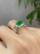Load image into Gallery viewer, Green Jade Ring (NJR053)
