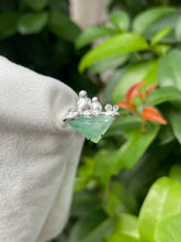 Load image into Gallery viewer, Icy Green Jade Ring - Iceberg with Penguins (NJR140)

