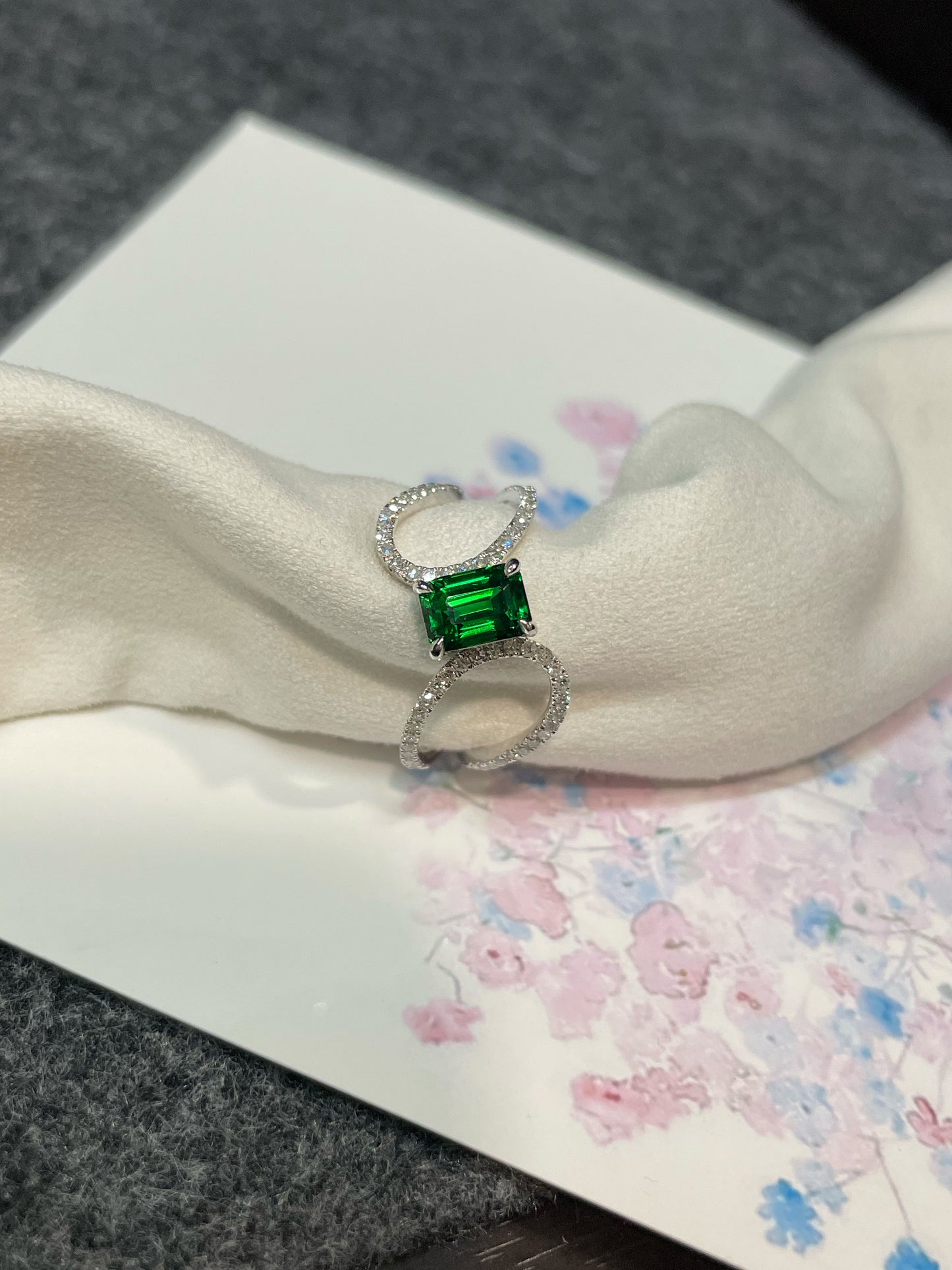 Tsavorite Ring - 1.1CT (NJR158)