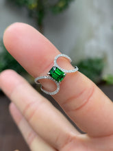 Load image into Gallery viewer, Tsavorite Ring - 1.1CT (NJR158)
