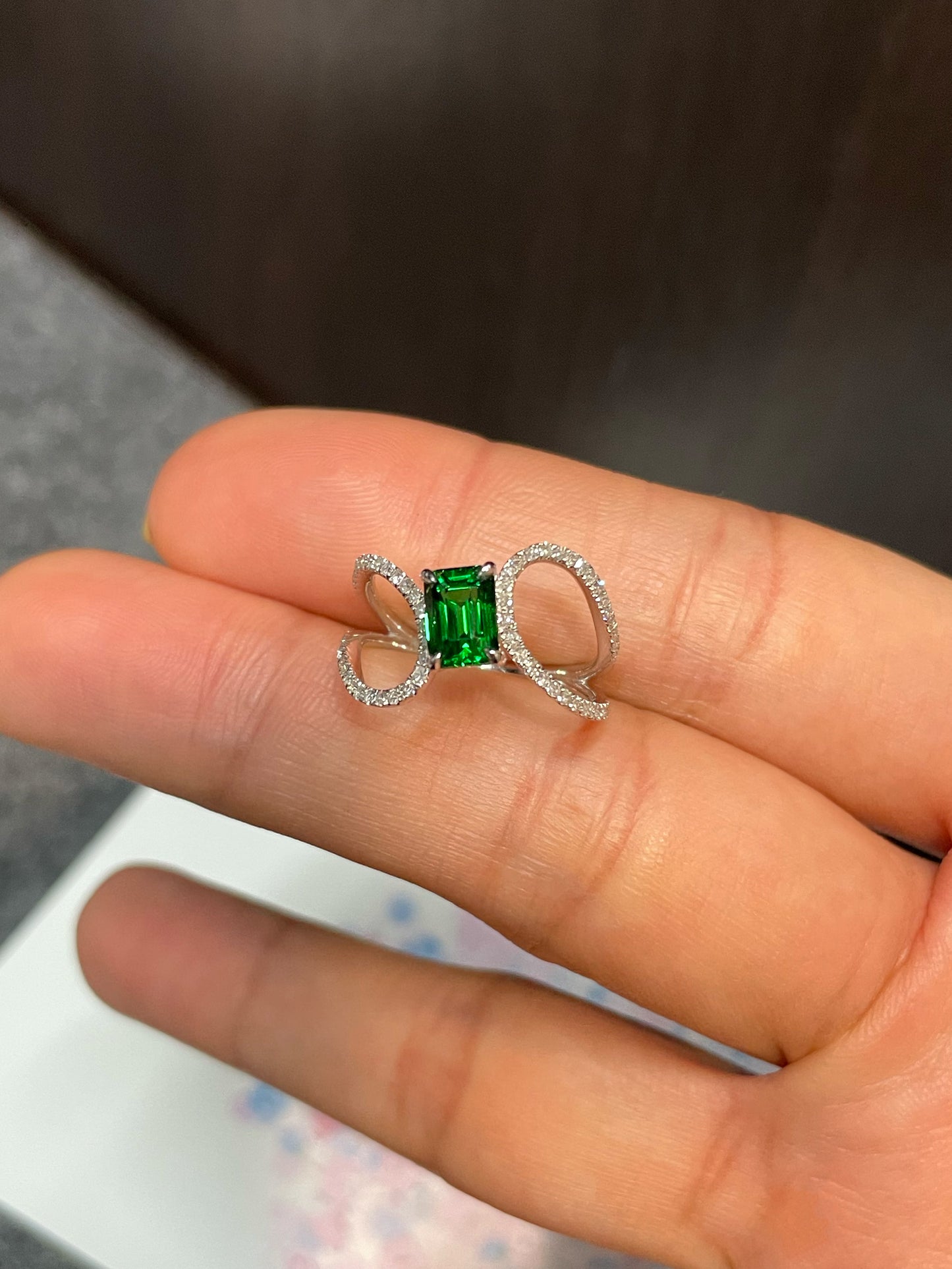 Tsavorite Ring - 1.1CT (NJR158)