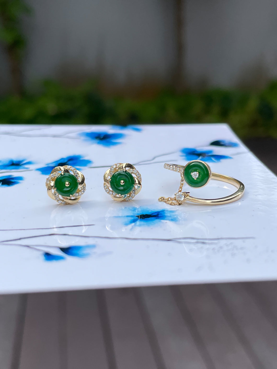 Green Jadeite Safety Coin Ring & Earrings - 平安扣 (NJS006)