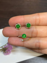 Load image into Gallery viewer, Green Jadeite Safety Coin Ring &amp; Earrings - 平安扣 (NJS006)

