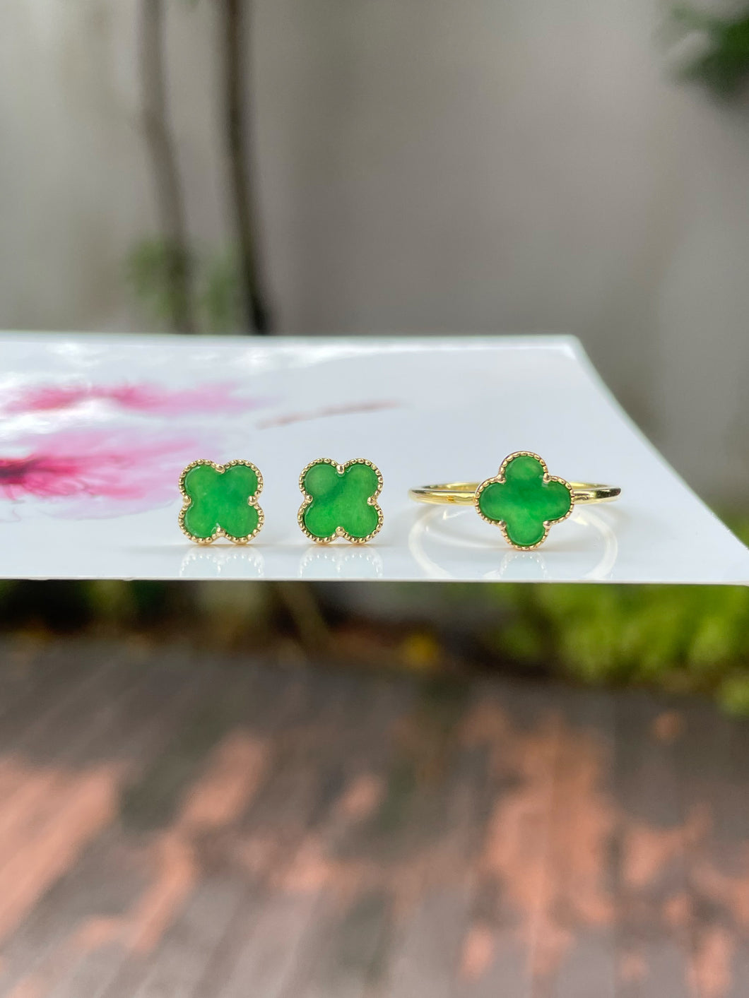 Green Clover Jadeite Ring & Earrings (NJS008)